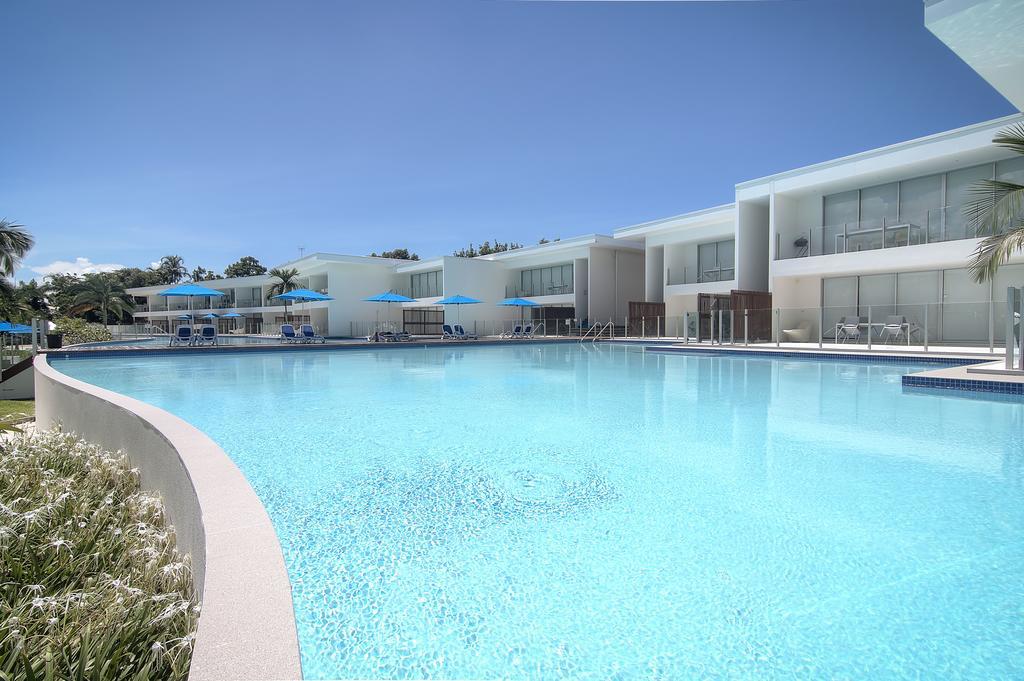 Pool Resort Port Douglas Exterior photo